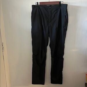 Mountain Hardwear Men's Black Cargo Pants
